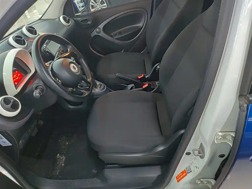 smart Forfour 2017 — фото 15