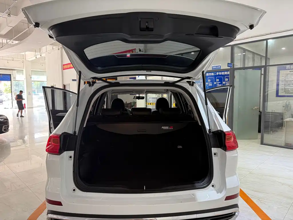 Haval M6 2023 — фото 11