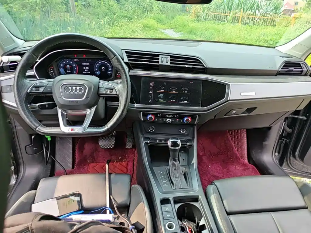 Audi Q3 Sportback 2021 — фото 10