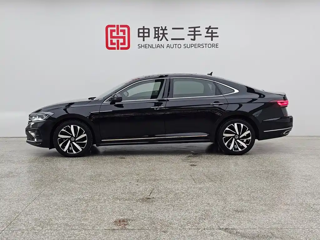 Volkswagen Passat 2022