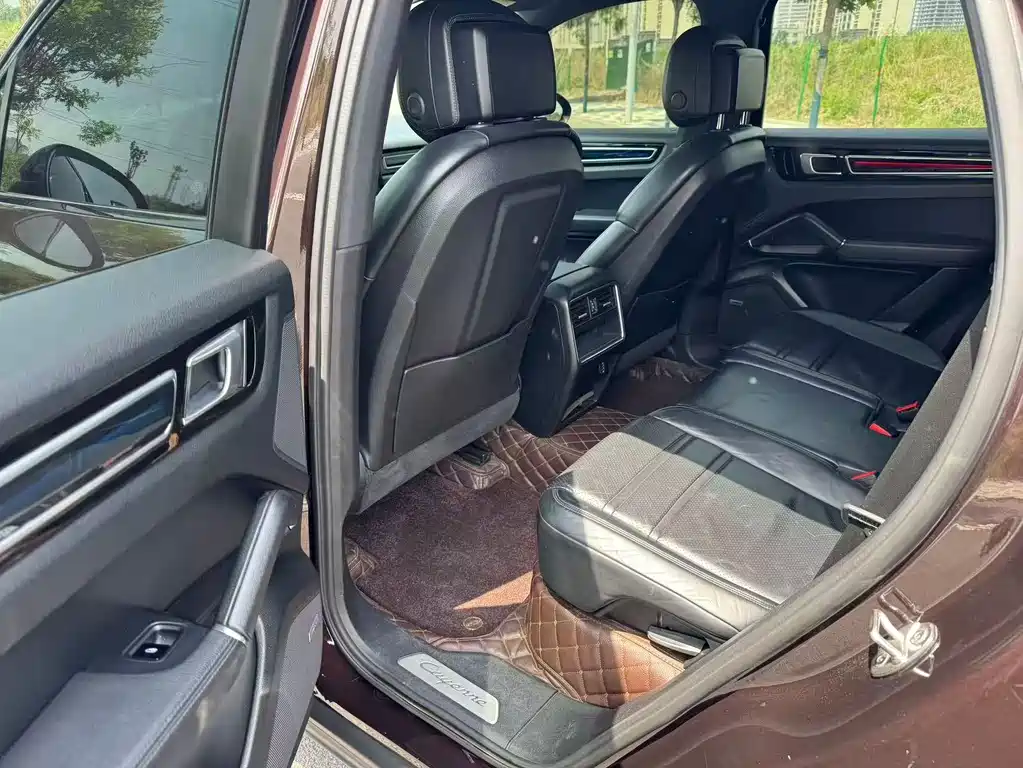 Porsche Cayenne 2018 — фото 6