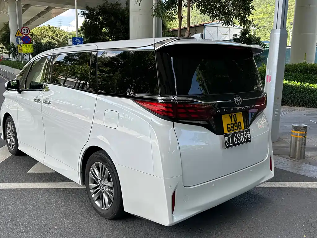 Toyota Alphard 2025 — фото 12
