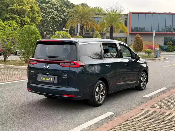 GAC Trumpchi M6 2021