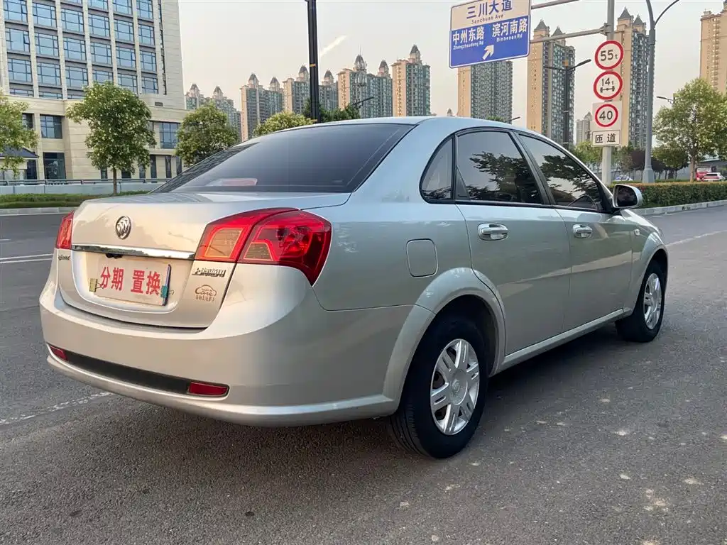 Buick Excelle 2013 — фото 12