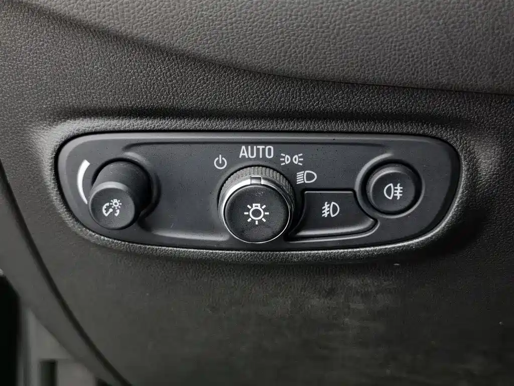 Chevrolet Equinox 2017 — фото 21