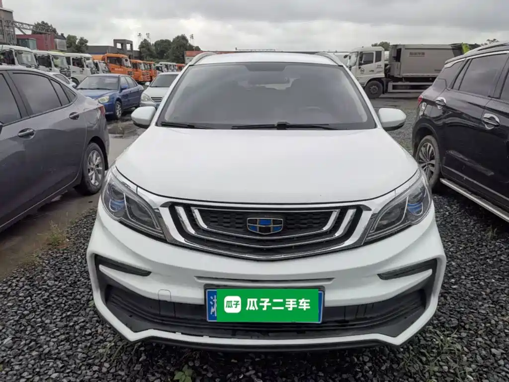 Geely Vision X3 2020 — фото 3