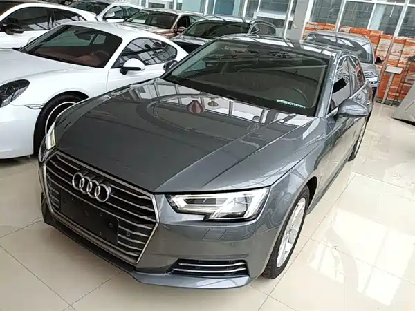 Audi A4L 2018
