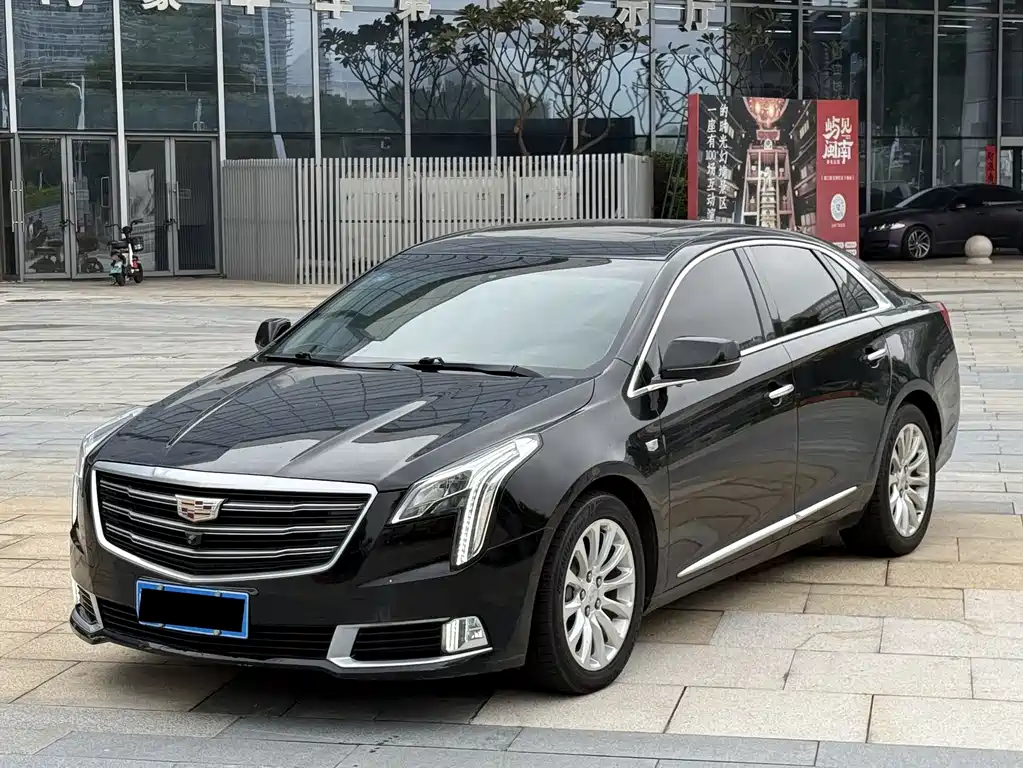 Cadillac XTS 2019 — фото 1