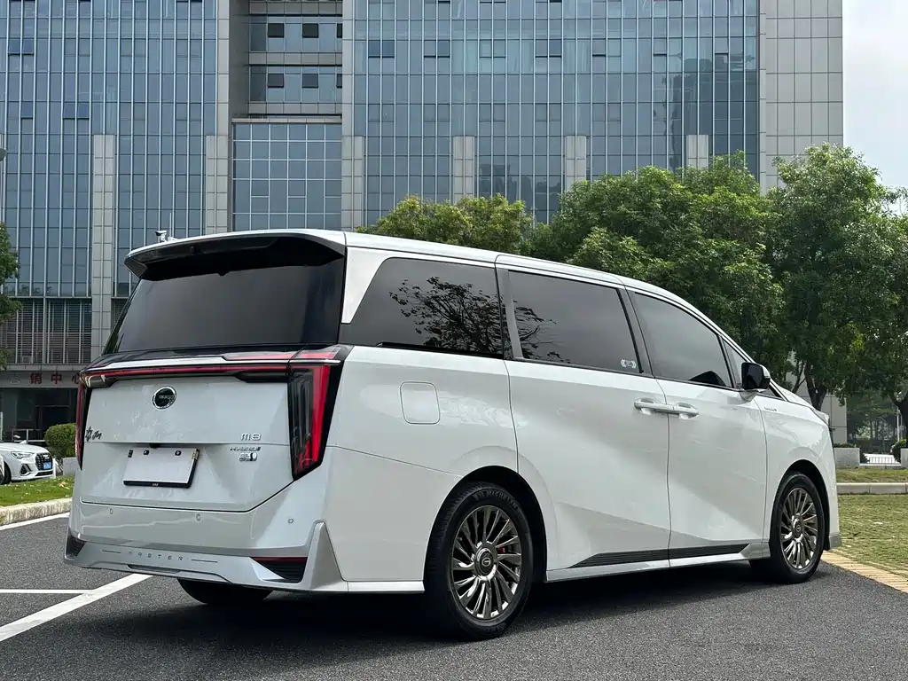 GAC Motor Trumpchi M8 2023 — фото 15