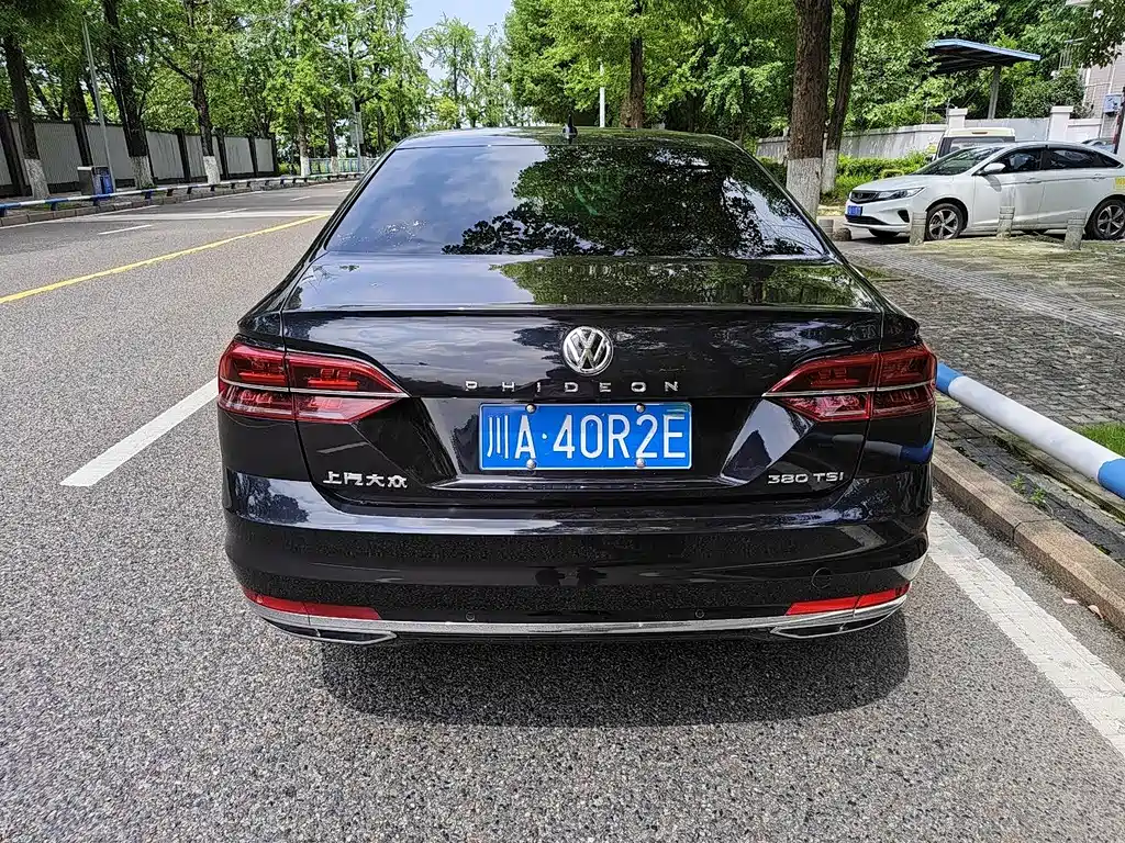 Volkswagen Phideon 2018 — фото 8