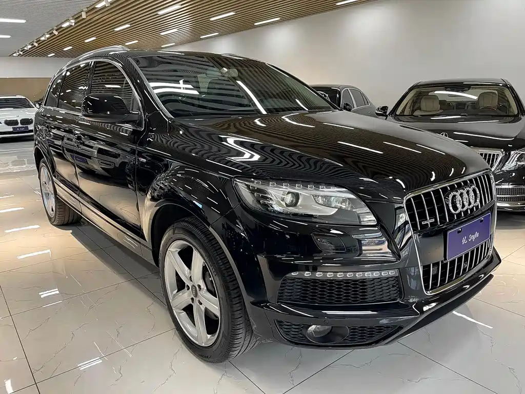Audi Q7 2015 — фото 2