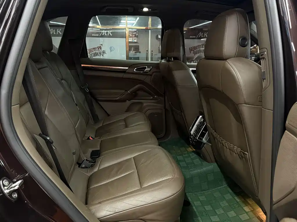 Porsche Cayenne 2014