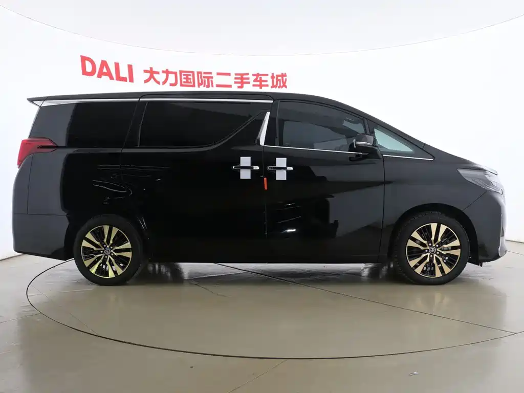 Toyota Alphard 2018 — фото 4