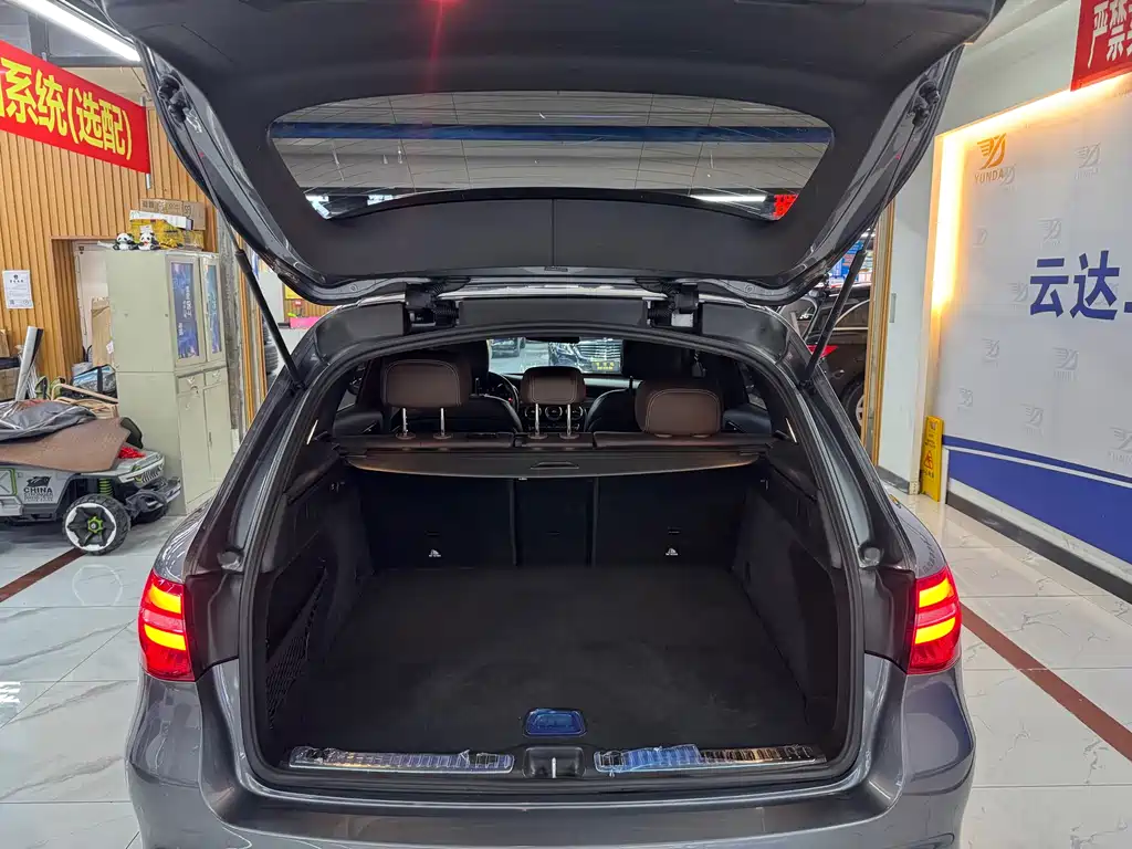 Mercedes-Benz GLC 2018 — фото 12