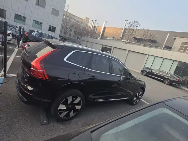 Volvo XC60 Plug-In Hybrid 2026