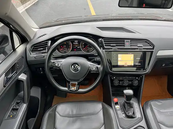 Volkswagen Tiguan L 2021