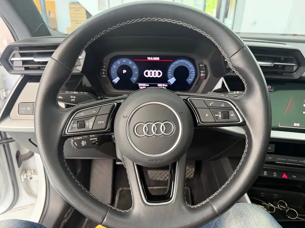 Audi A3 2022 — фото 17