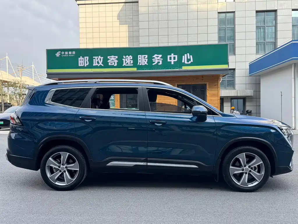 Geely Haoyue L 2025 — фото 7