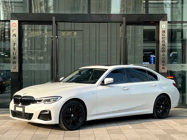 BMW 3 Series 2022