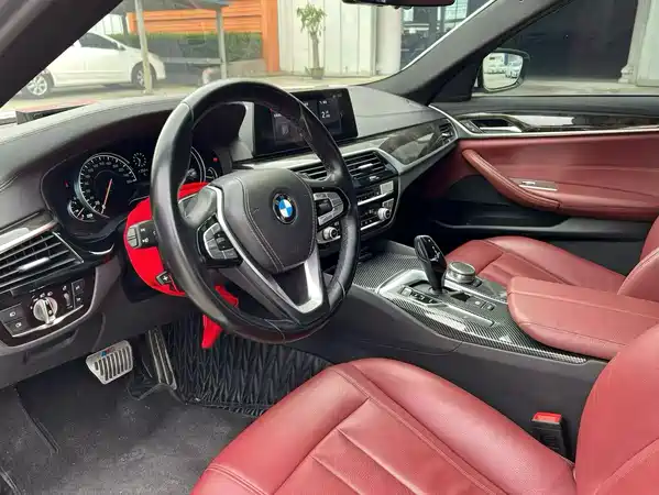 BMW 5 Series 2019