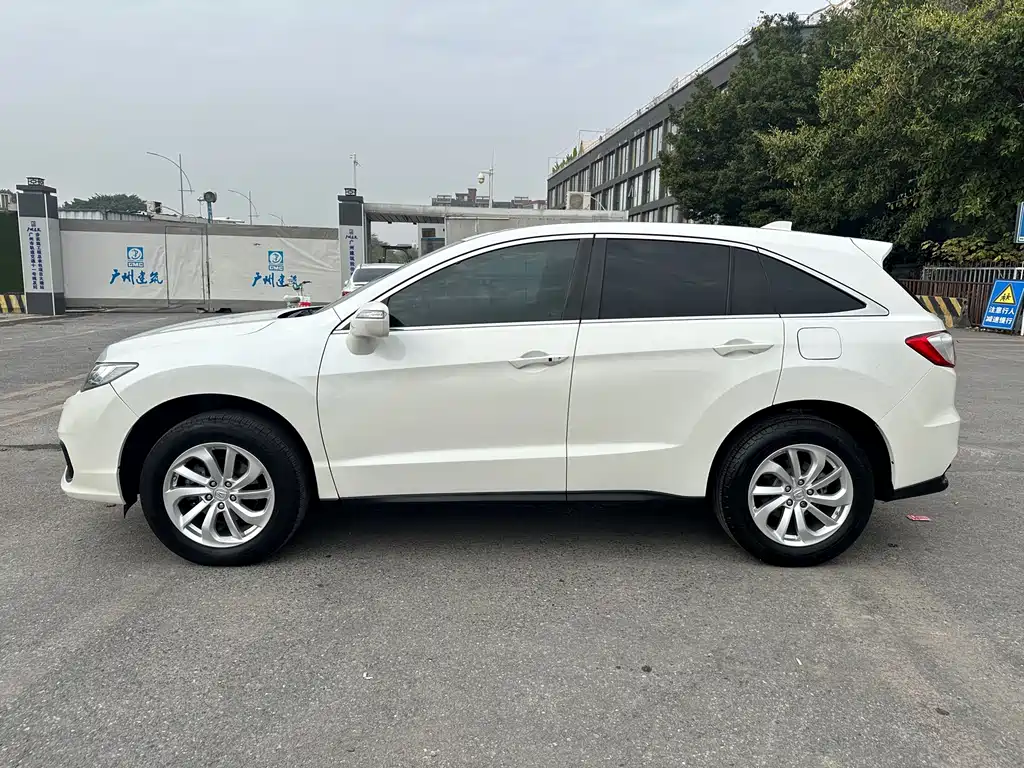 Acura RDX 2018 — фото 17
