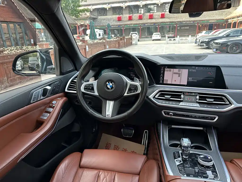 BMW X7 2020 — фото 21
