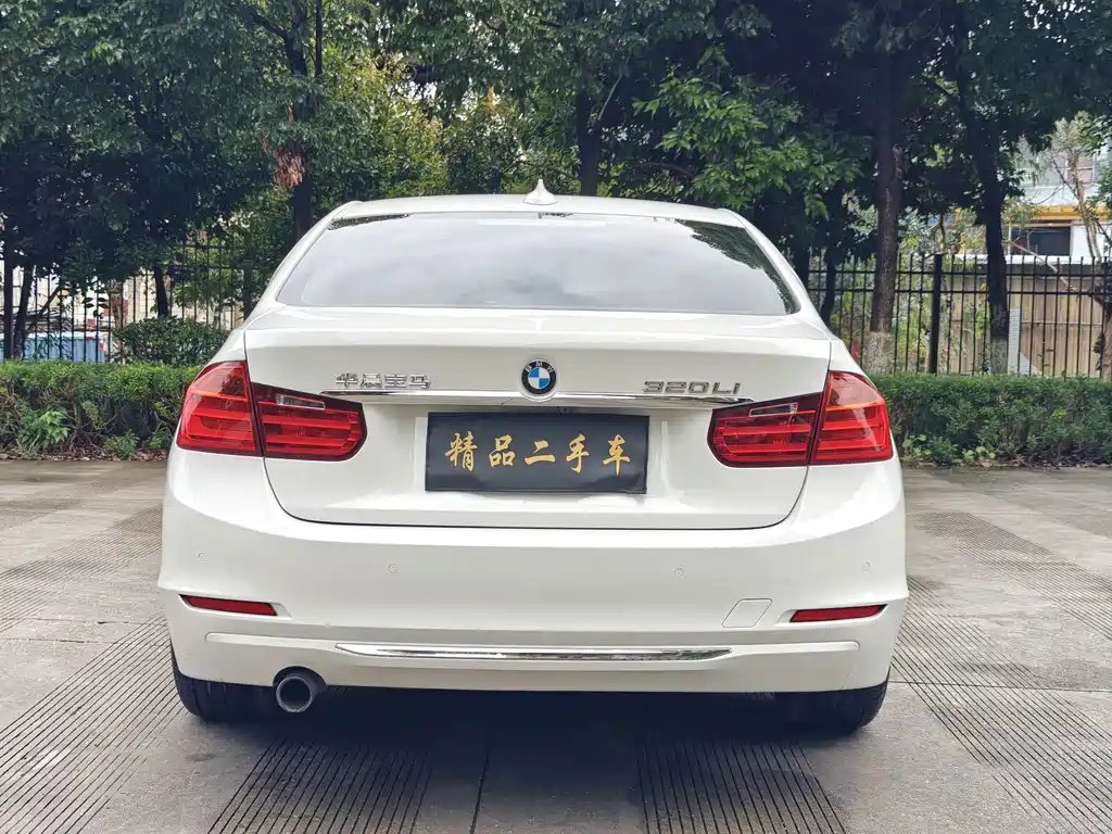 BMW 3 Series 2015 — фото 14