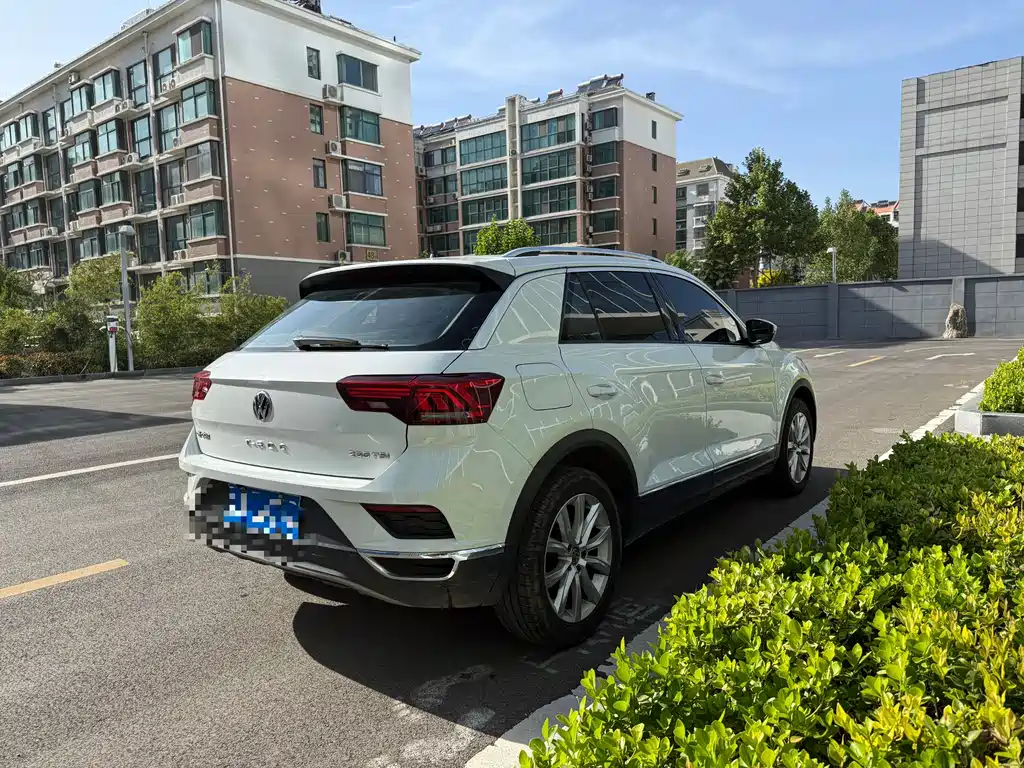 Volkswagen T-Roc 2020 — фото 9