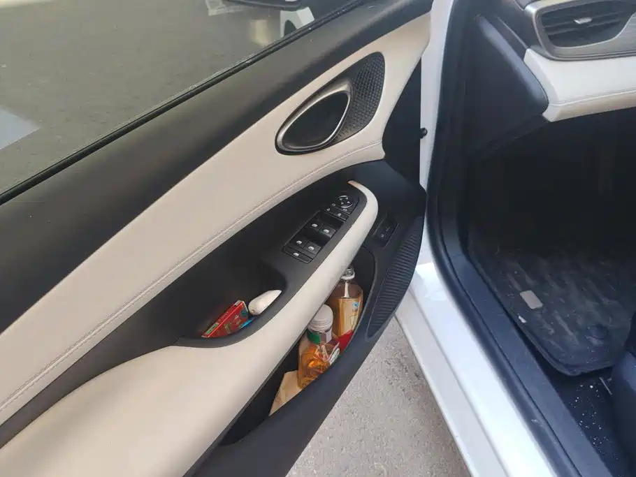 BYD Seal 05 DM-i 2025 — фото 7