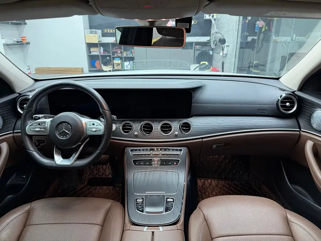 Mercedes-Benz E-Class 2020 — фото 6
