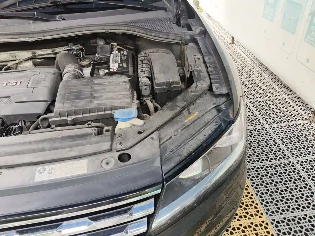 Volkswagen Tiguan L 2018 — фото 23