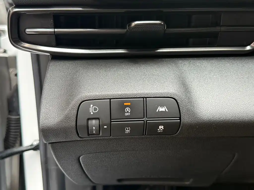 Hyundai Elantra 2021 — фото 17
