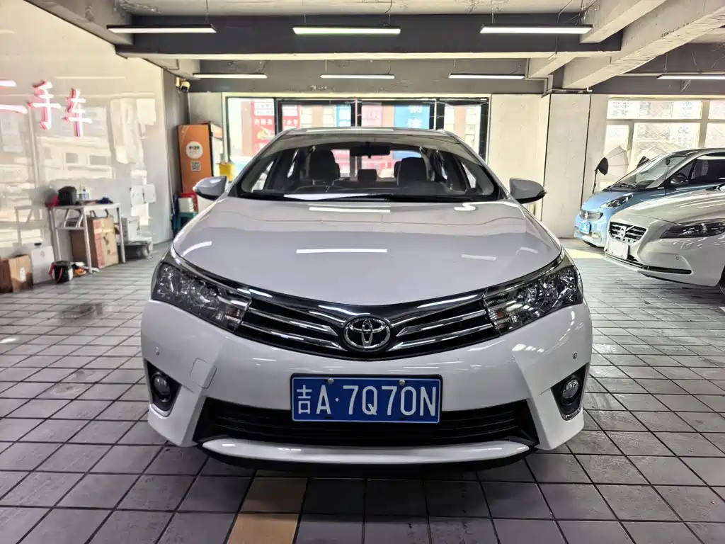 Toyota Corolla 2017 — фото 2