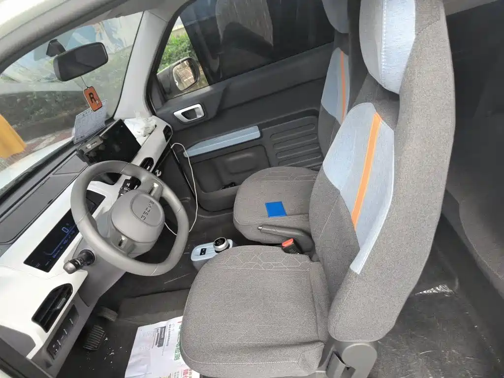 Geely Galaxy Panda 2025 — фото 16