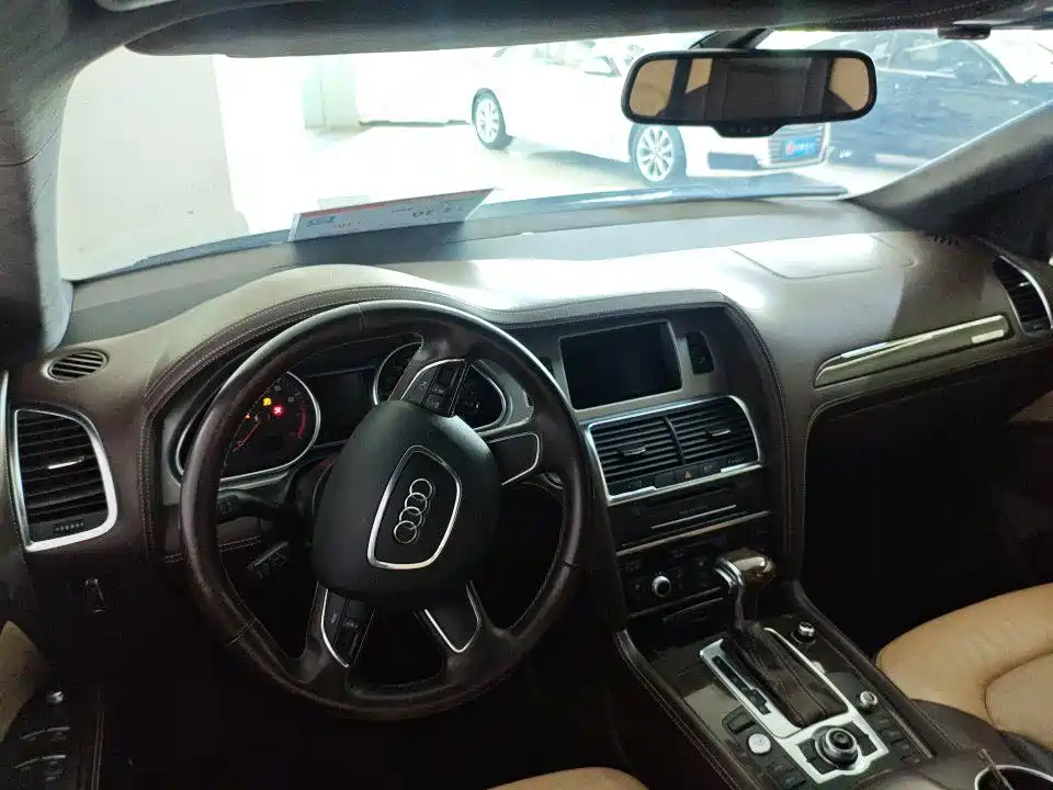 Audi Q7 2015 — фото 3