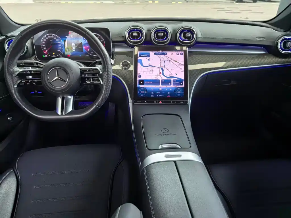 Mercedes-Benz C-Class 2023 — фото 3