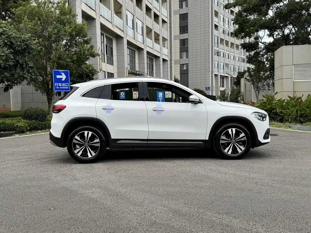 Mercedes-Benz GLA 2021 — фото 10