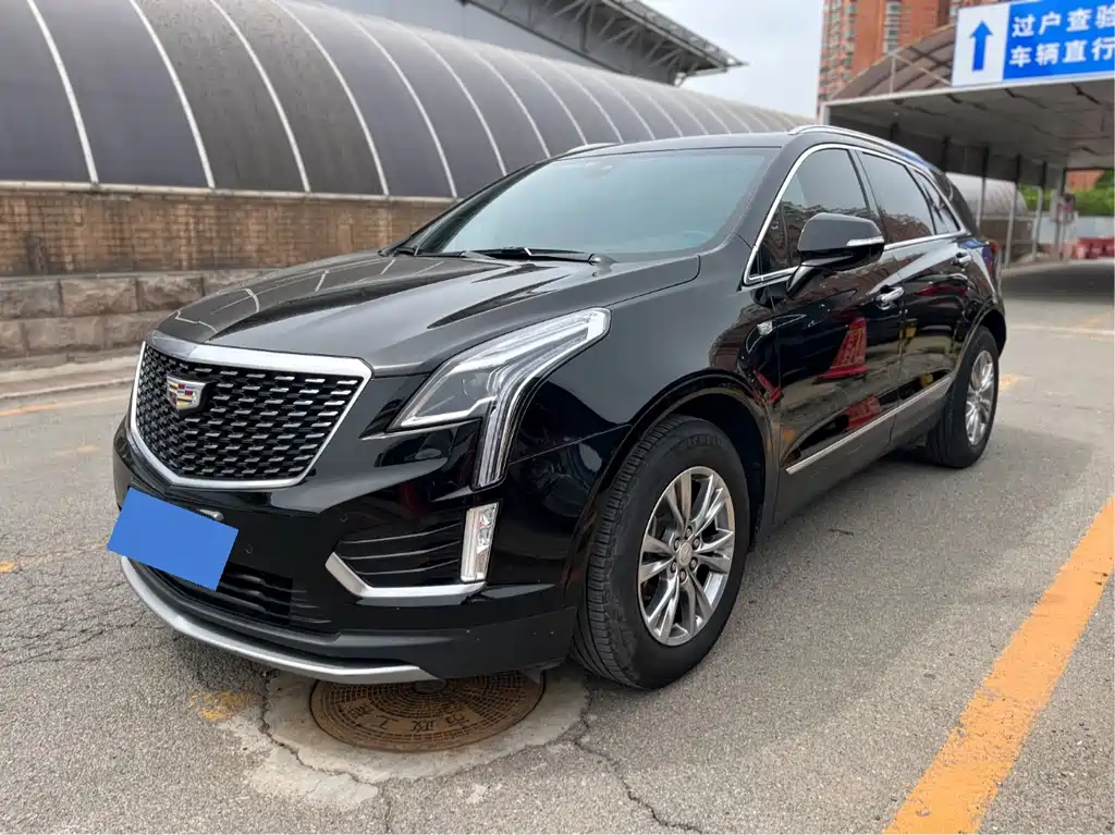Cadillac XT5 2020 — фото 1