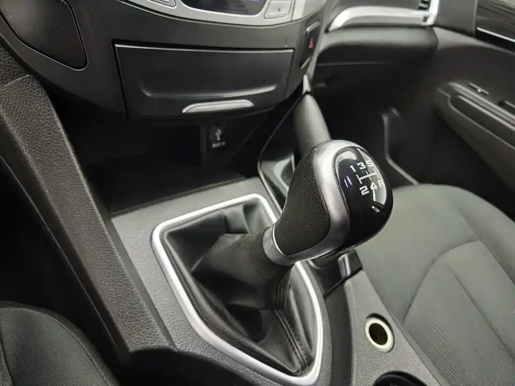 Dongfeng Fengdu MX5 2018 — фото 13