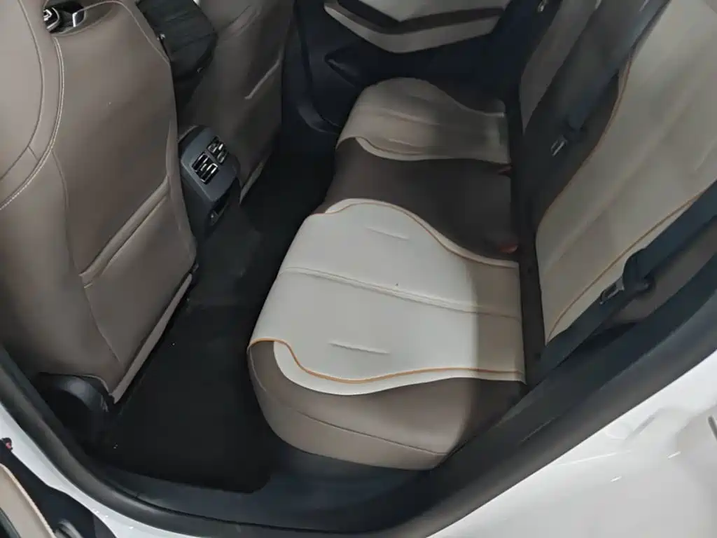BYD Qin PLUS 2023 — фото 17