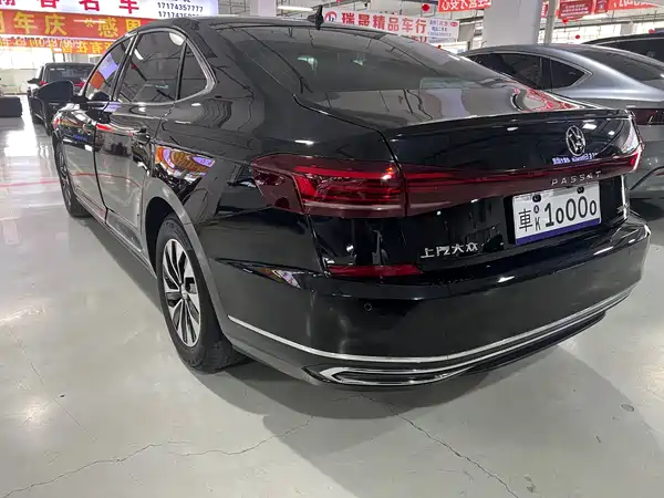 Volkswagen Passat 2023