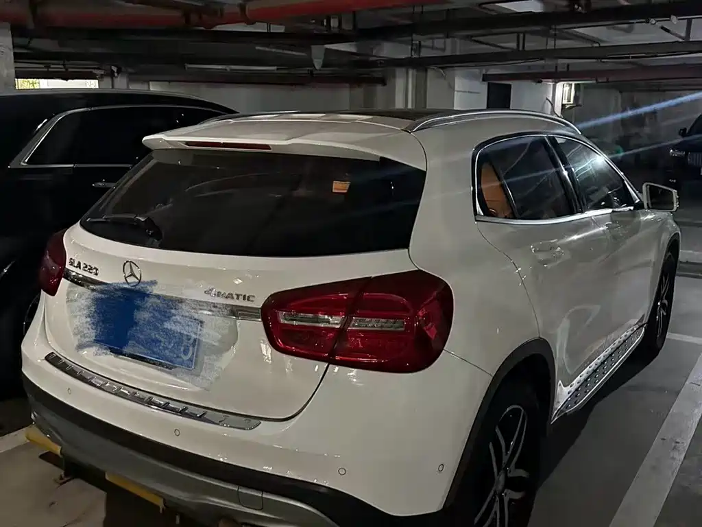 Mercedes-Benz GLA 2016