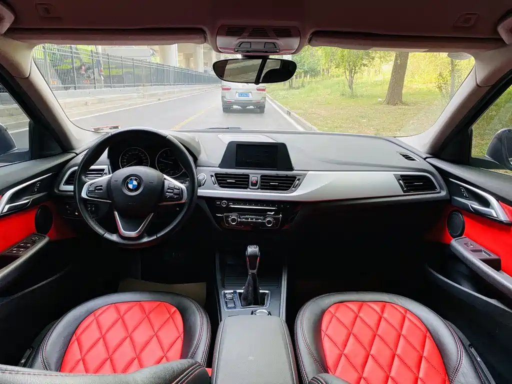 BMW 1 Series 2017 — фото 2