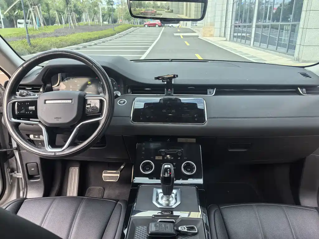Land Rover Evoque 2024 — фото 17