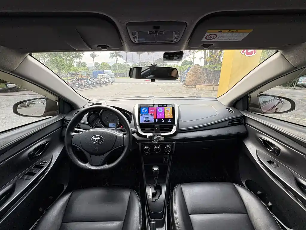 Toyota Yaris L 2019 — фото 5