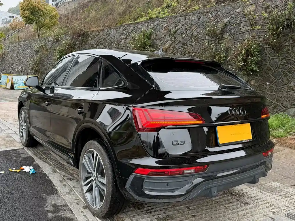 Audi Q5L Sportback 2021 — фото 7