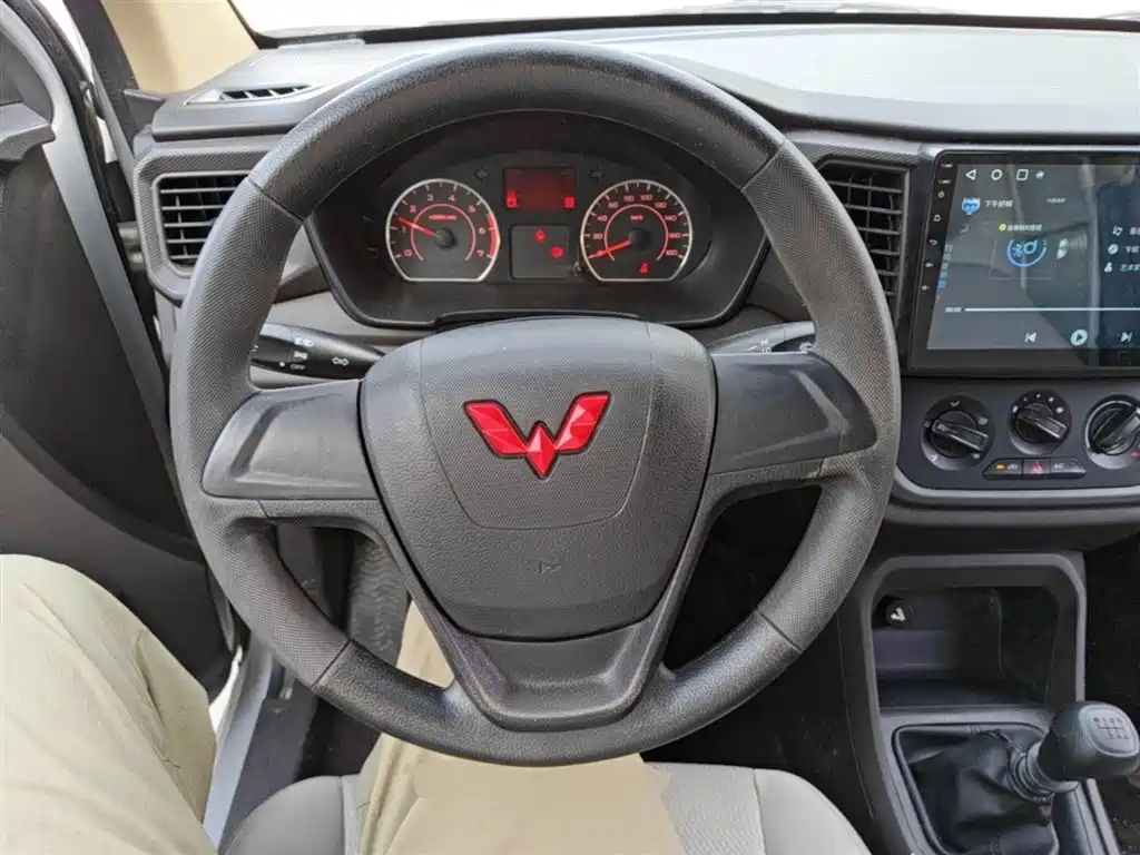 Wuling Hongguang V 2022 — фото 11