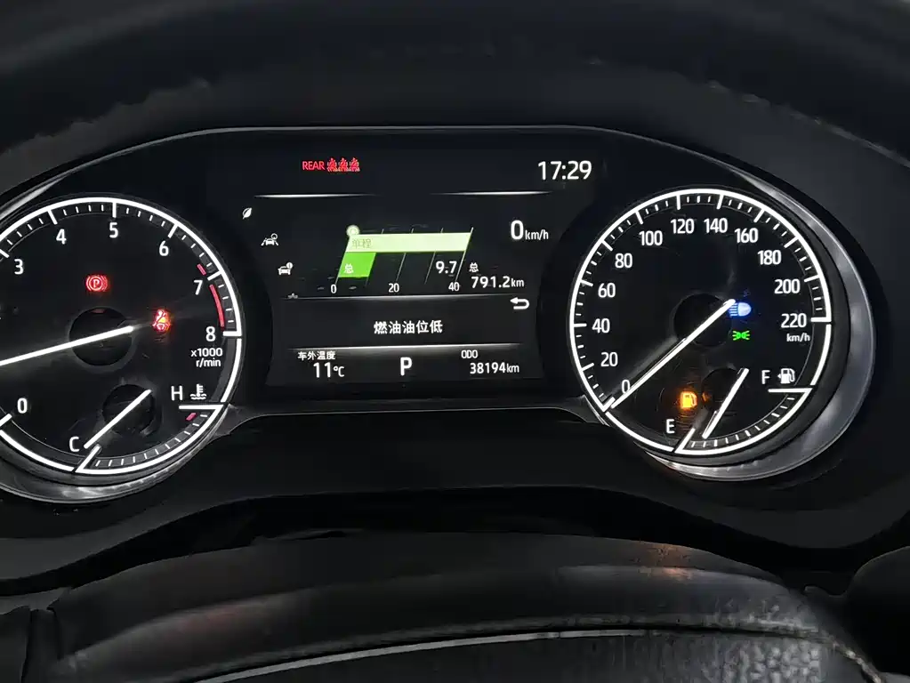 Toyota Harrier 2022 — фото 11