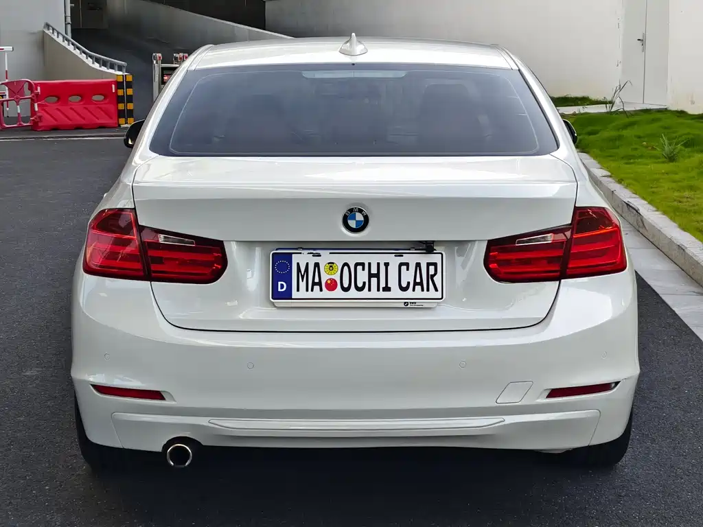 BMW 3 Series 2014 — фото 16