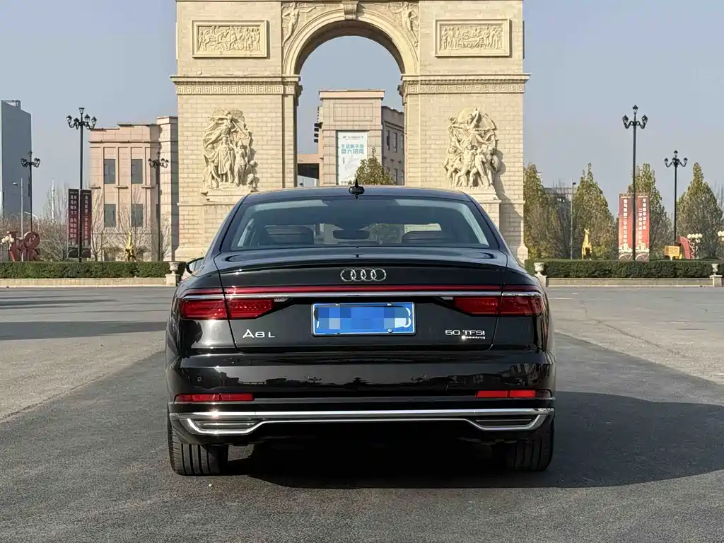 Audi A8 2021 — фото 5
